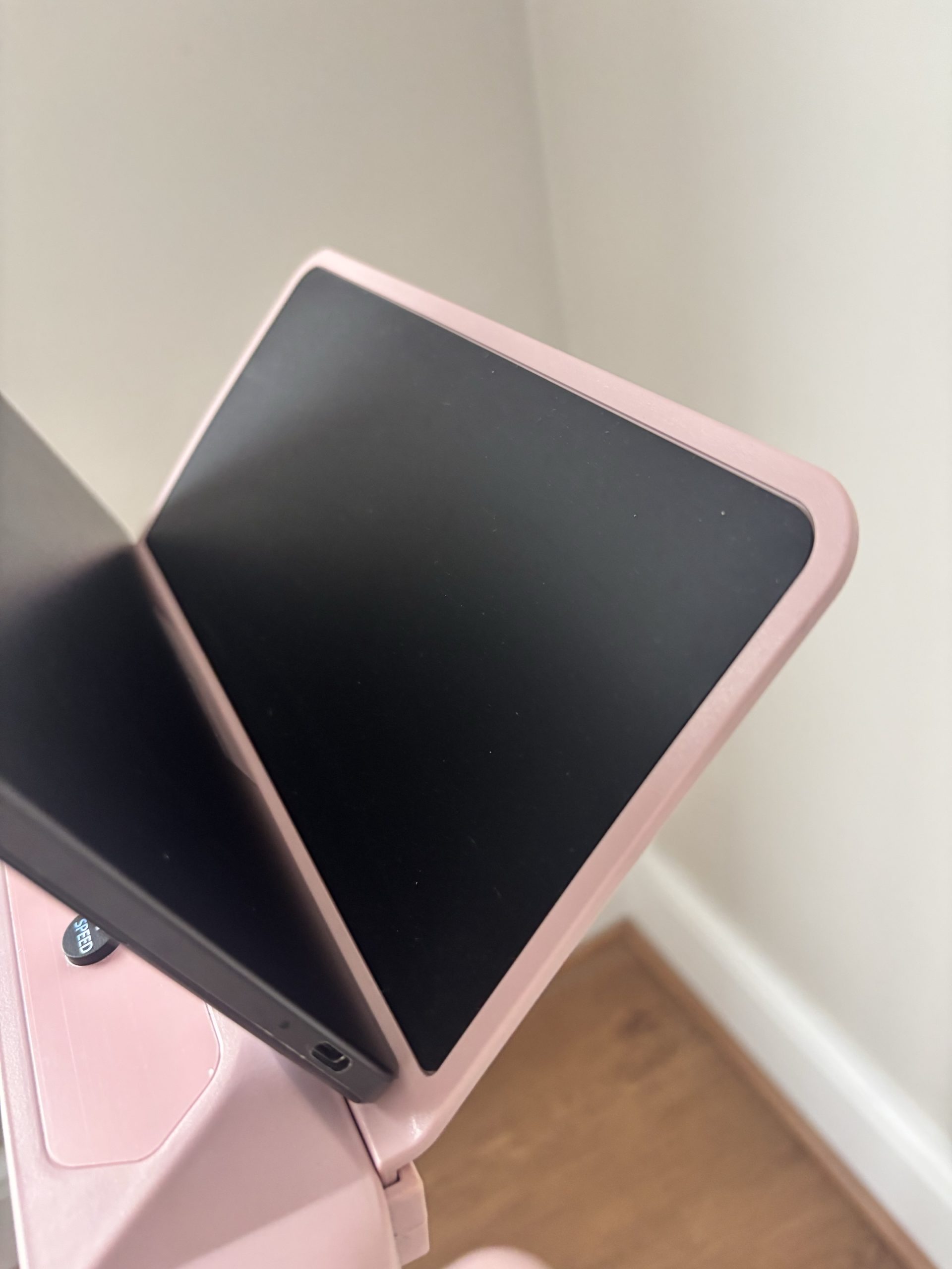 Close-up of the TM037 rubberised tablet holder texture