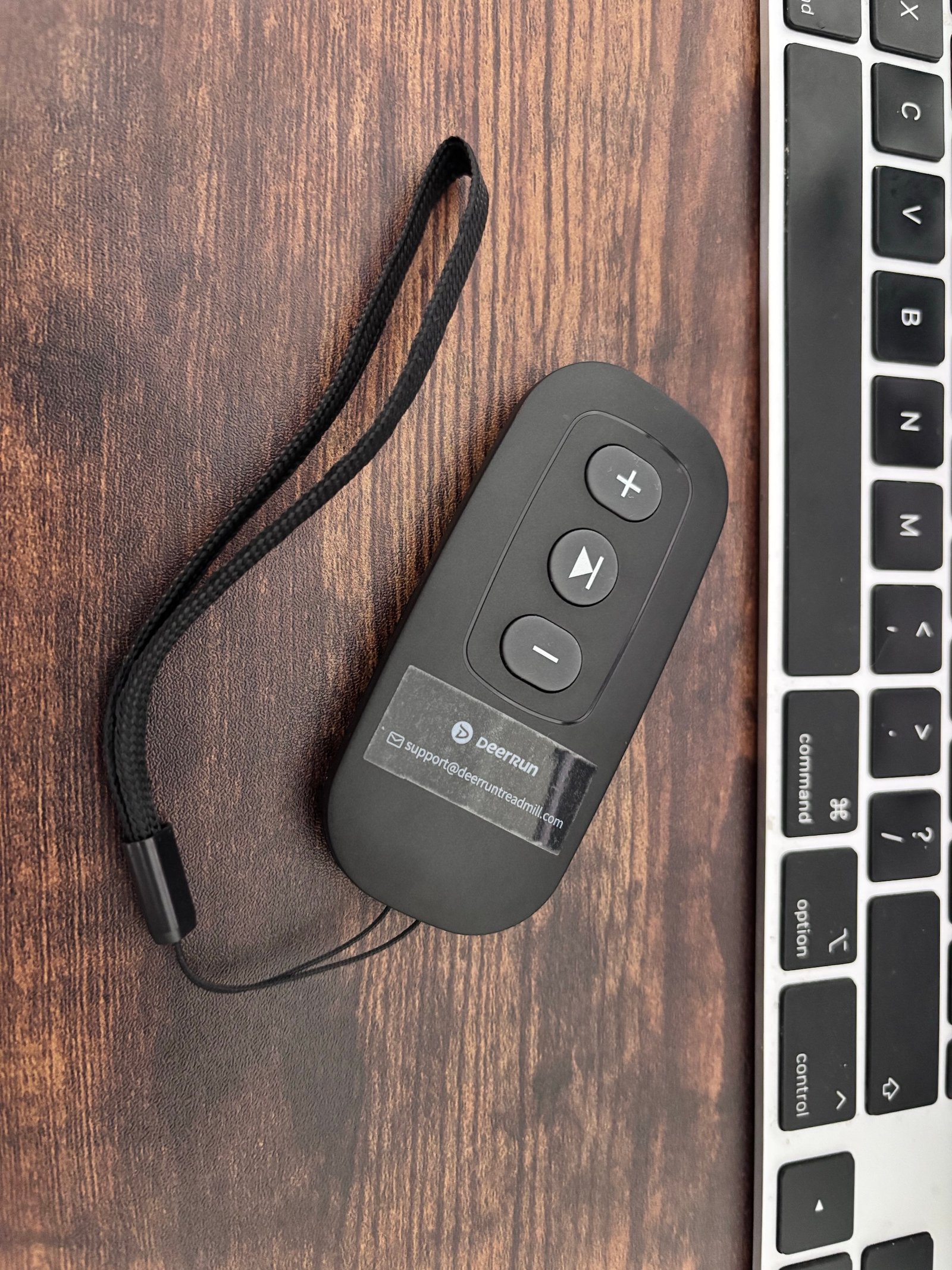DeerRun Z20: the remote, the z20's only control